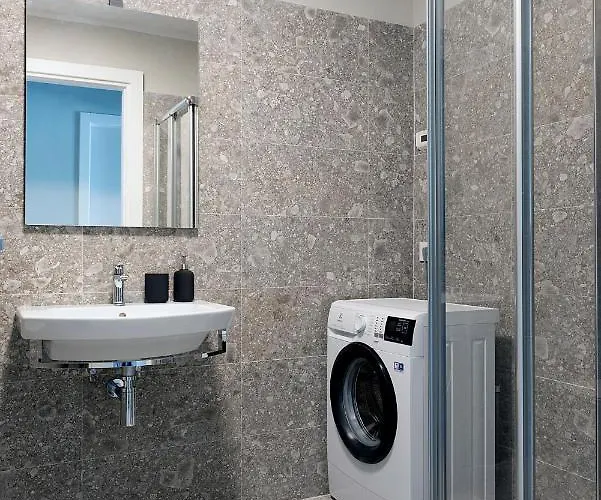 Ida Di Ilaria Caprioglio *